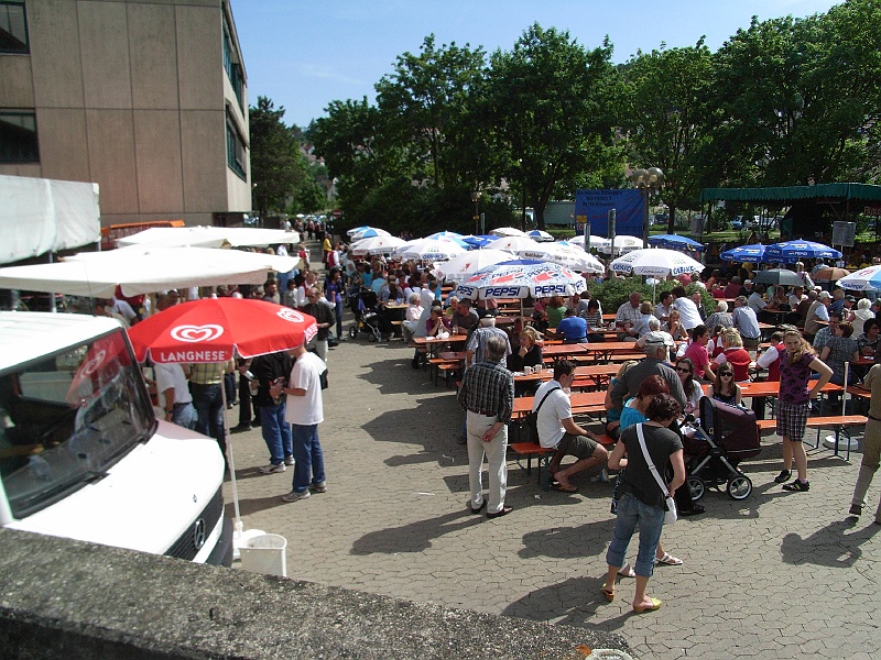 909 05 21 Marktplatzhocke (10).JPG